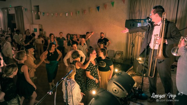 Limoges'Hop #5

Partage libre à des fins non promotionnelles ou commerciales, en créditant l'auteur (@lightexmachina).

© Alexandre - LIGHT EX MACHINA 2023, tous droits réservés.